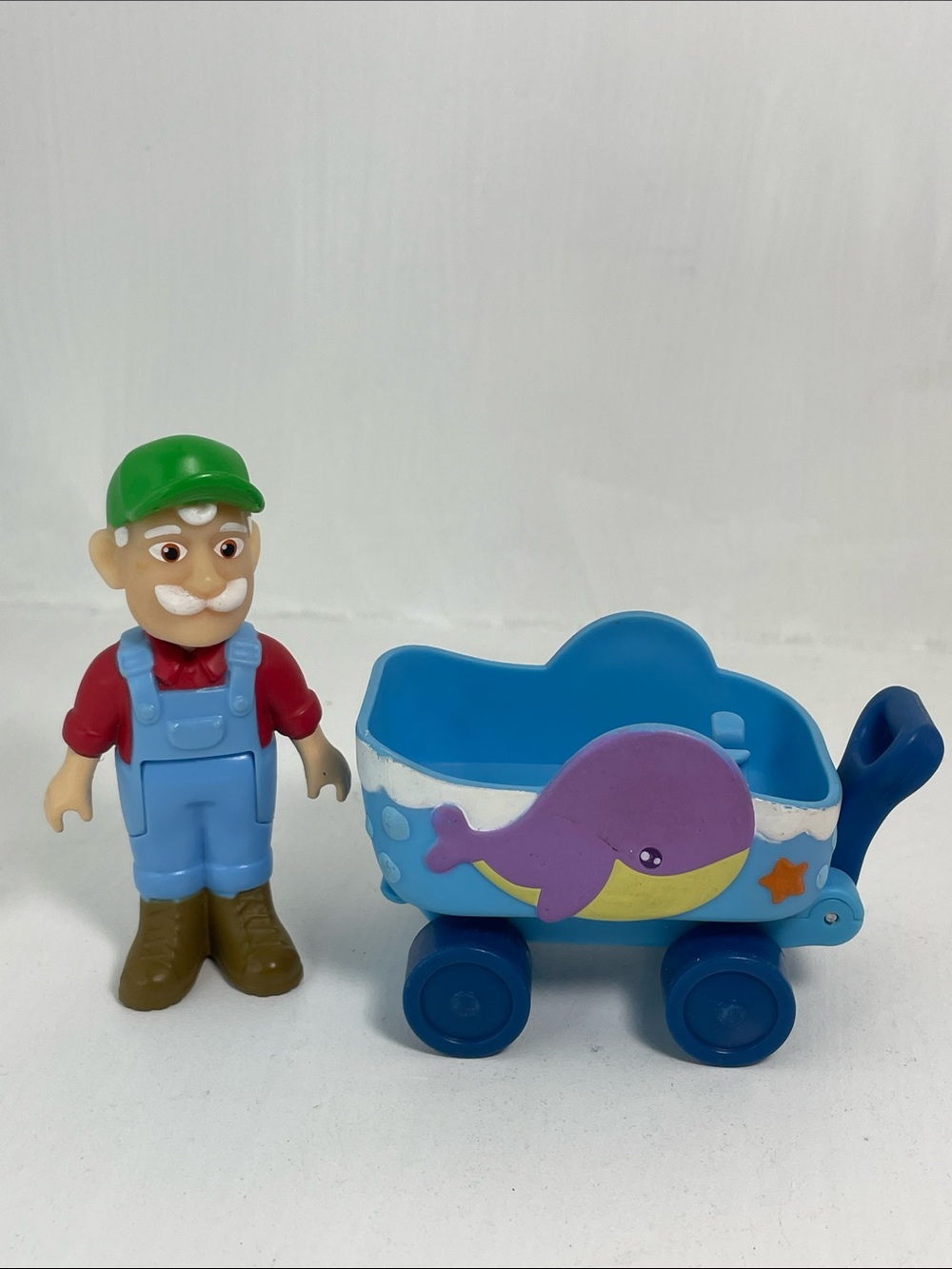 Cocomelon Lane Wagon and cocomelon Grandpa
